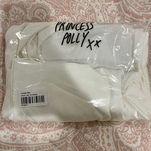 Huxley set princess Polly
